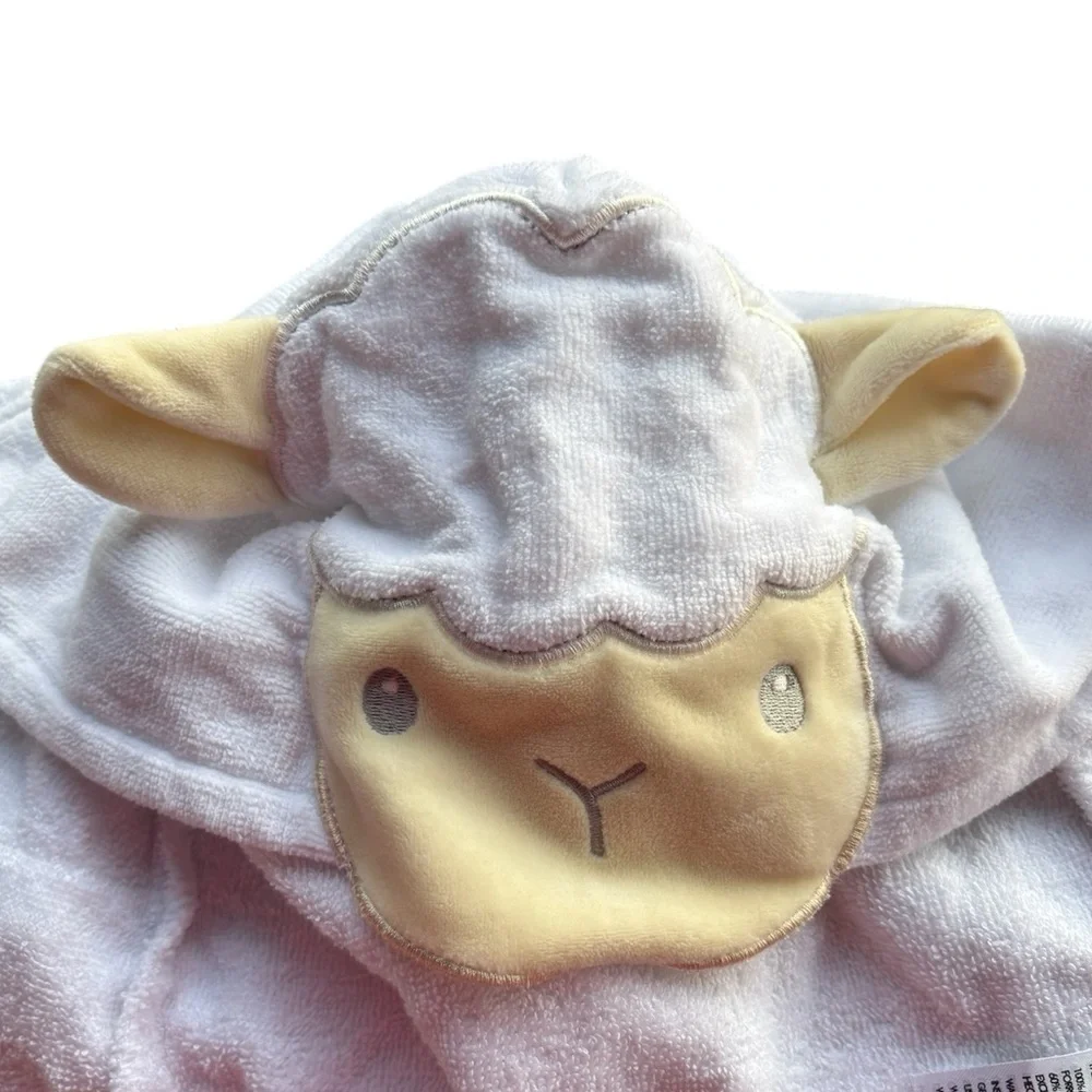 Bay gown for babies essential size:0-9 months